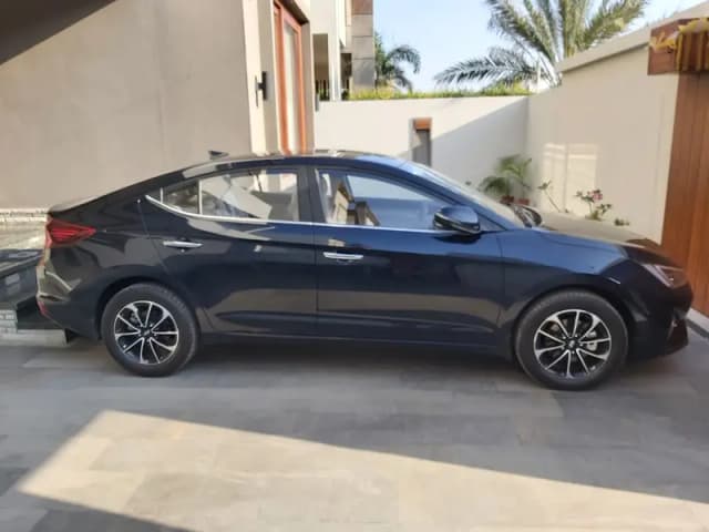 Hyundai Elantra 1.6 GL 2022