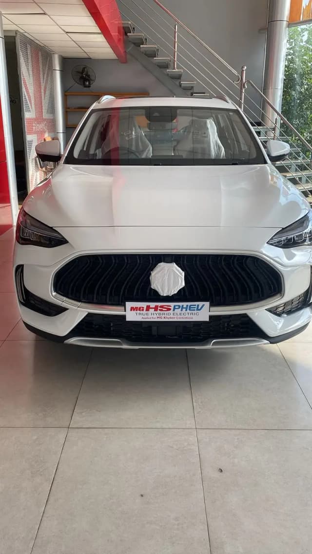 MG HS 2025 WhatsApp 03306754558