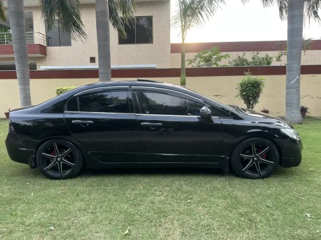 Honda Civic Oriel 2009