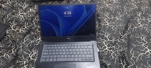 Dell leptop 11generation i5 tamam information pic ma majood hi