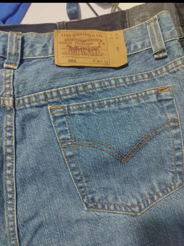 Levi's jeans available in all sizes condition 10/10 Grade A/B
