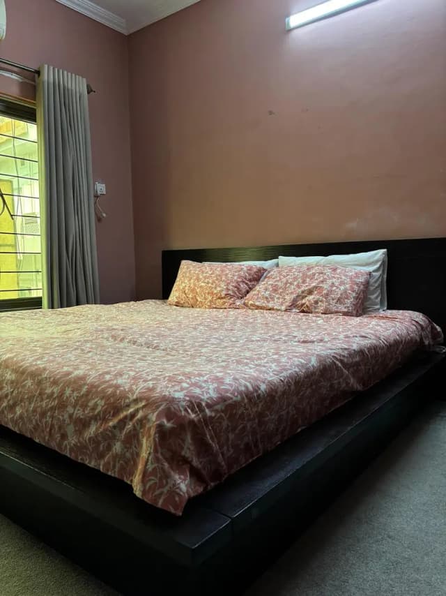 Double Bed Set with 2 Side Tables & Dressing Table + Wardrobe