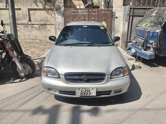 Suzuki Baleno 2004