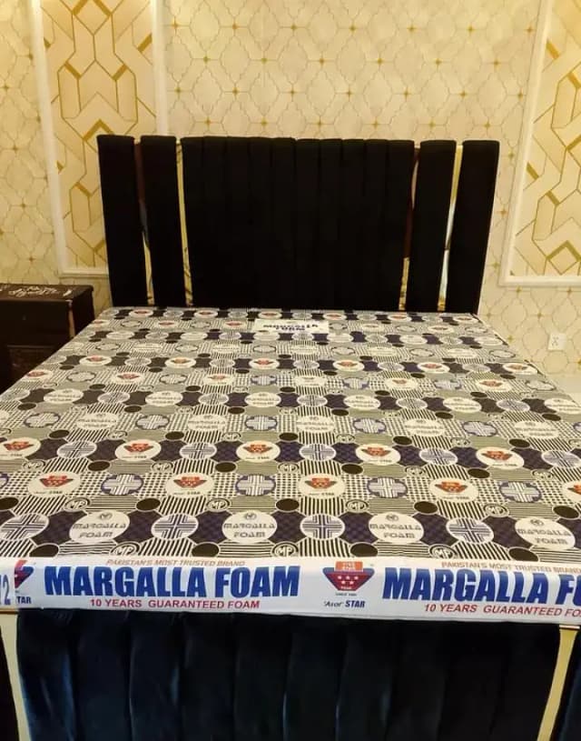 King size Bed