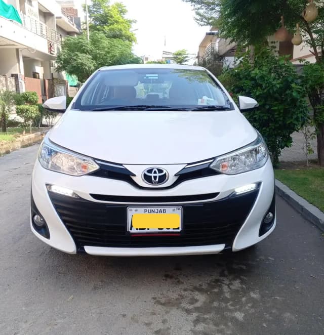 Toyota Yaris 1.3 ATIV CVT 2021 like zero meter