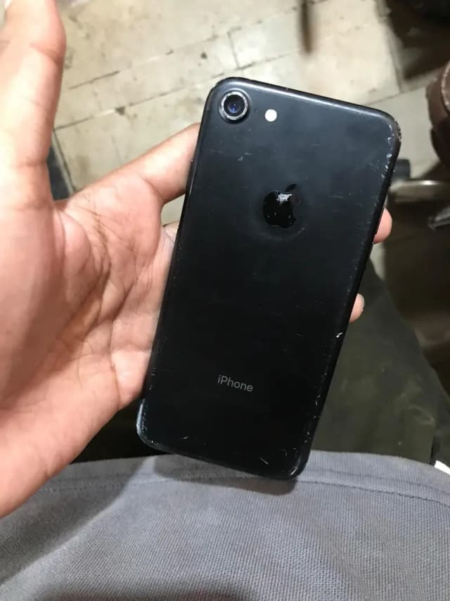 Apple iPhone 7 128gb pta approved