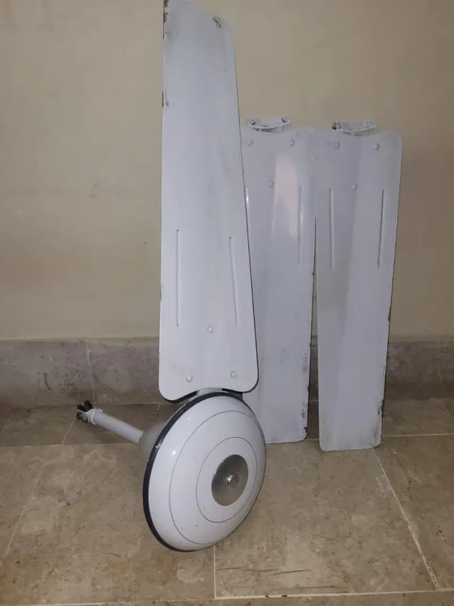 3 ceiling fans for sale. working condition.