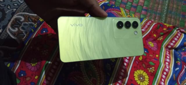 Vivo Y100