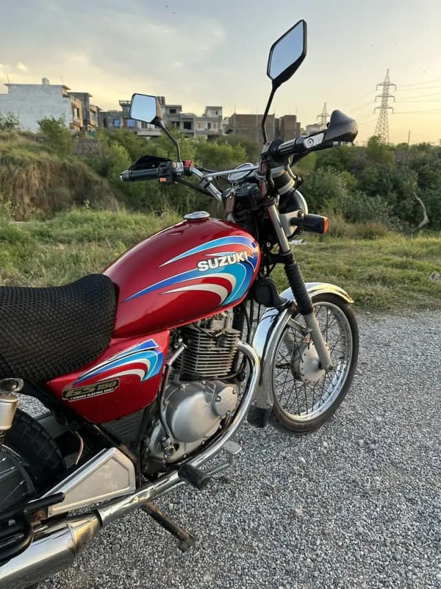 SUZUKI GS-150 2010 ANTIQUE BIKE 26000 GENUINE MILEAGE