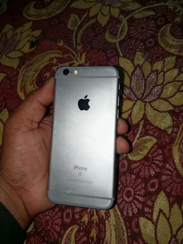 Apple iPhone 6S