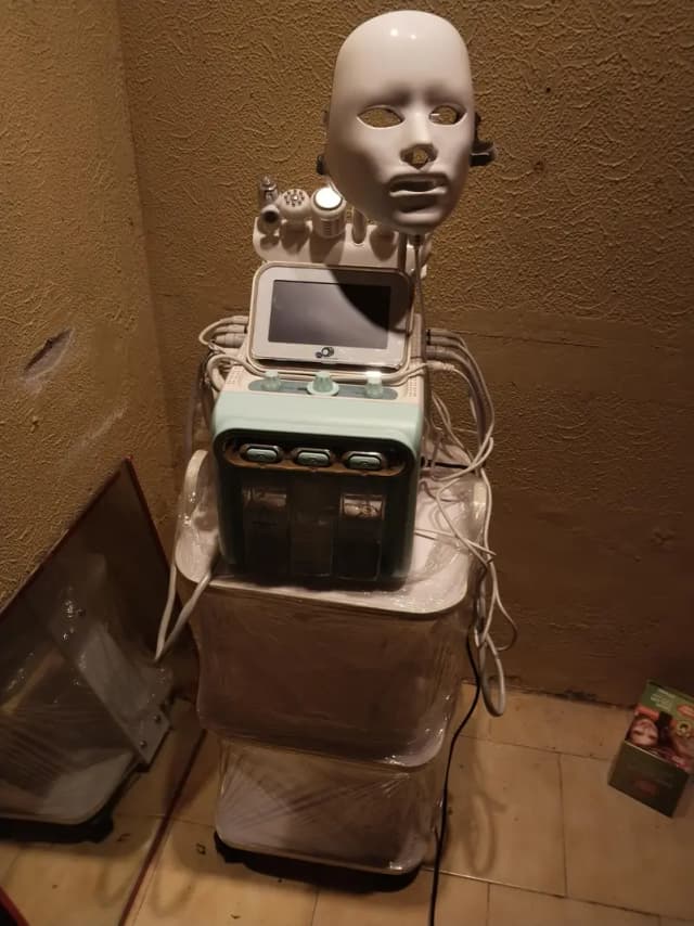 hydra Facial Machine
