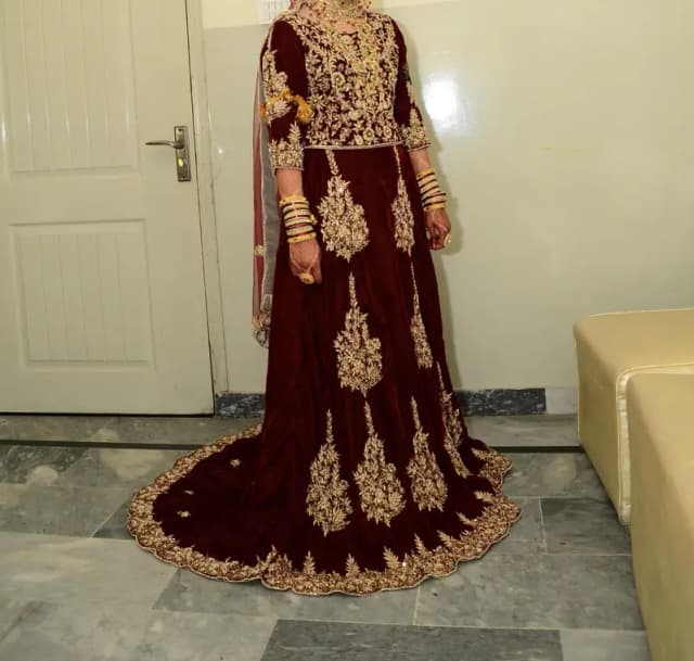 Bridal Mehroon lehnga with Tail- complete set -Rs 120000