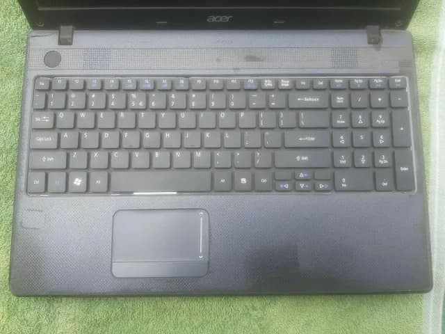 Accer laptop for parts  display keyboard ok . Bettary kharab ha