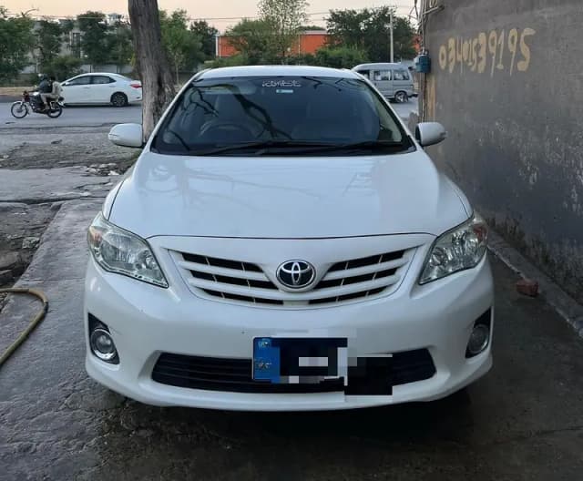 Toyota Corolla 2013 XLI converted to GLi