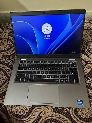 latitude 5320 11 Gen i5 Vpro 8/256 Gb 9/10 condition