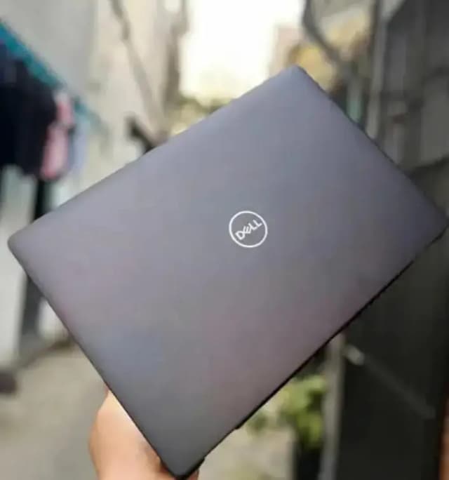 Dell Core i5 8th Generation (Ram 8GB + SSD 256GB) Full HD Display