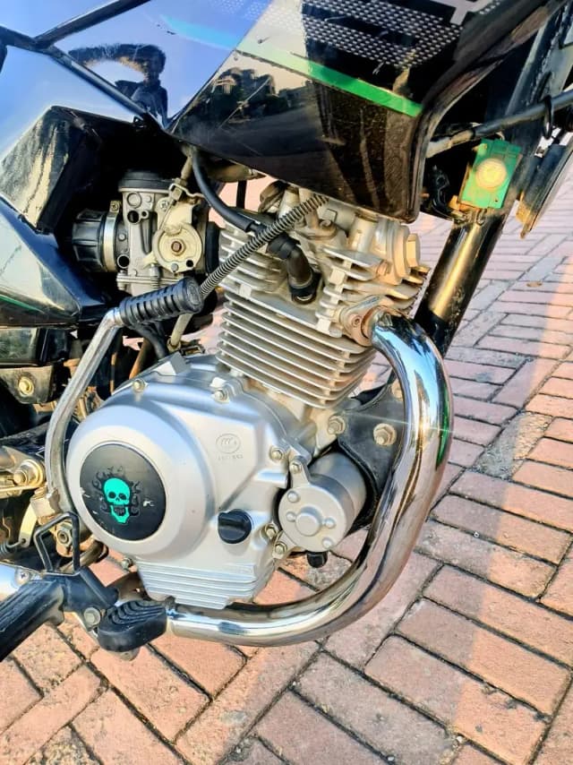 ybr 125