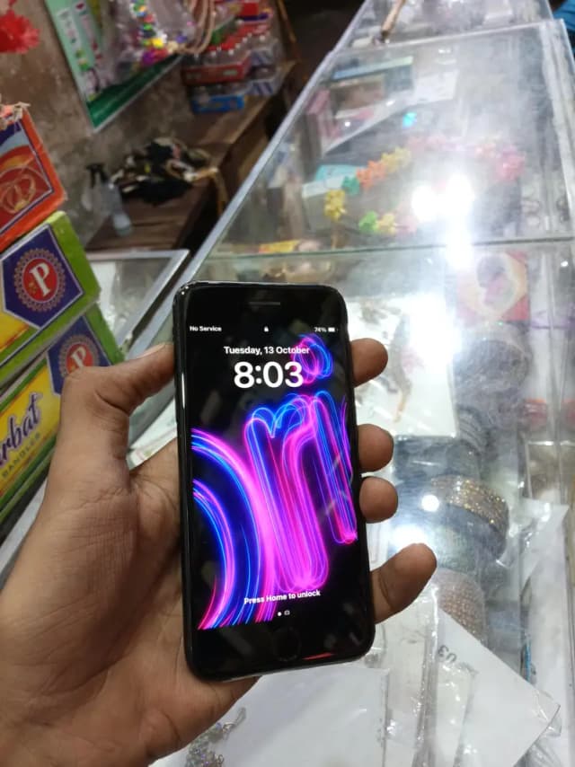 Apple iPhone SE