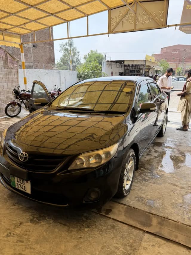 Toyota Corolla XLI 2011 Automatic Mirror
