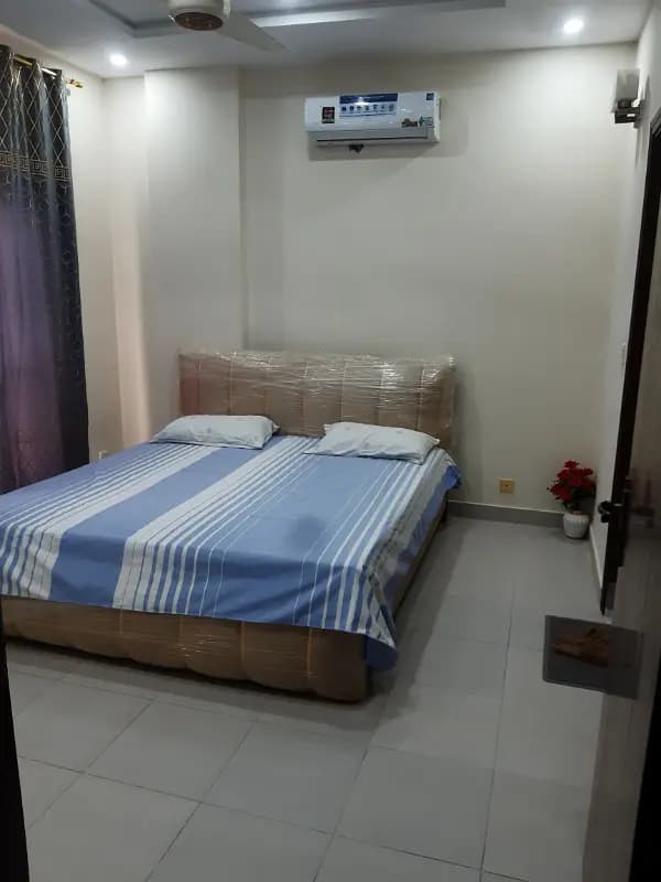 Short Stay Guest House in Bahria Town Karachi
