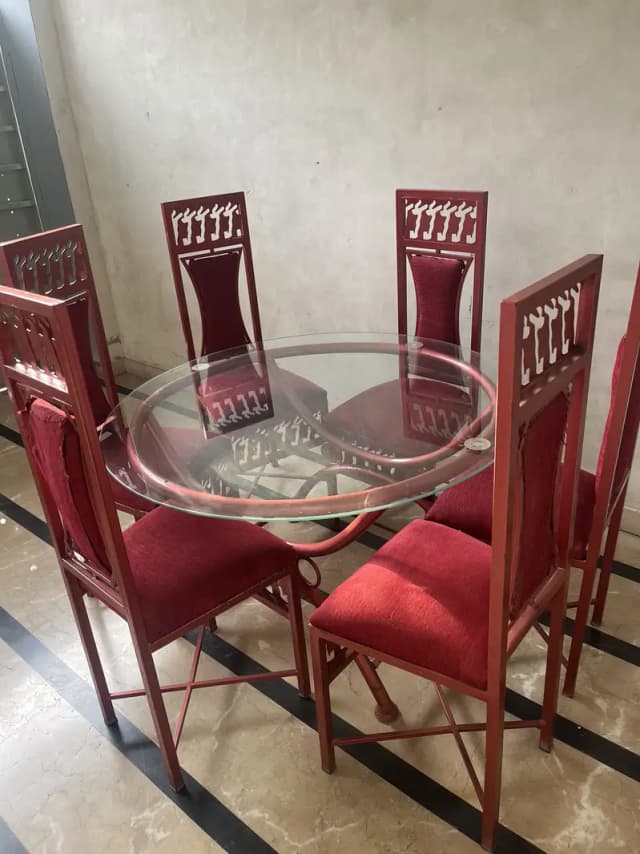 Iron Dinning Table with 6 Chairs
