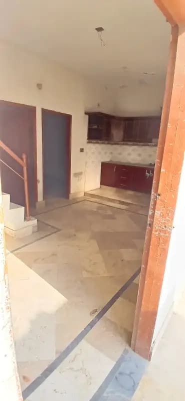 2 bed lounge available for rent