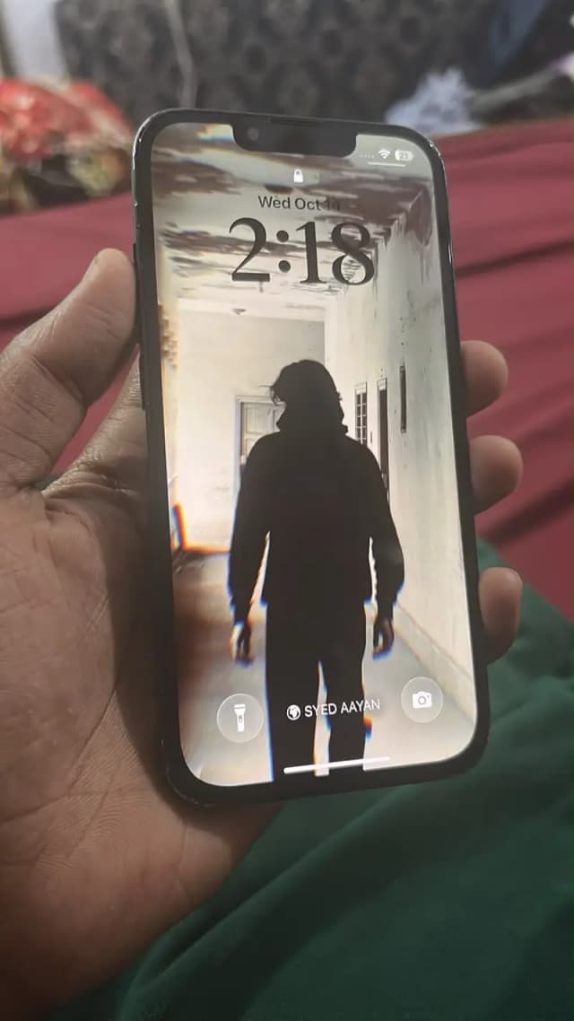 Apple iPhone 13