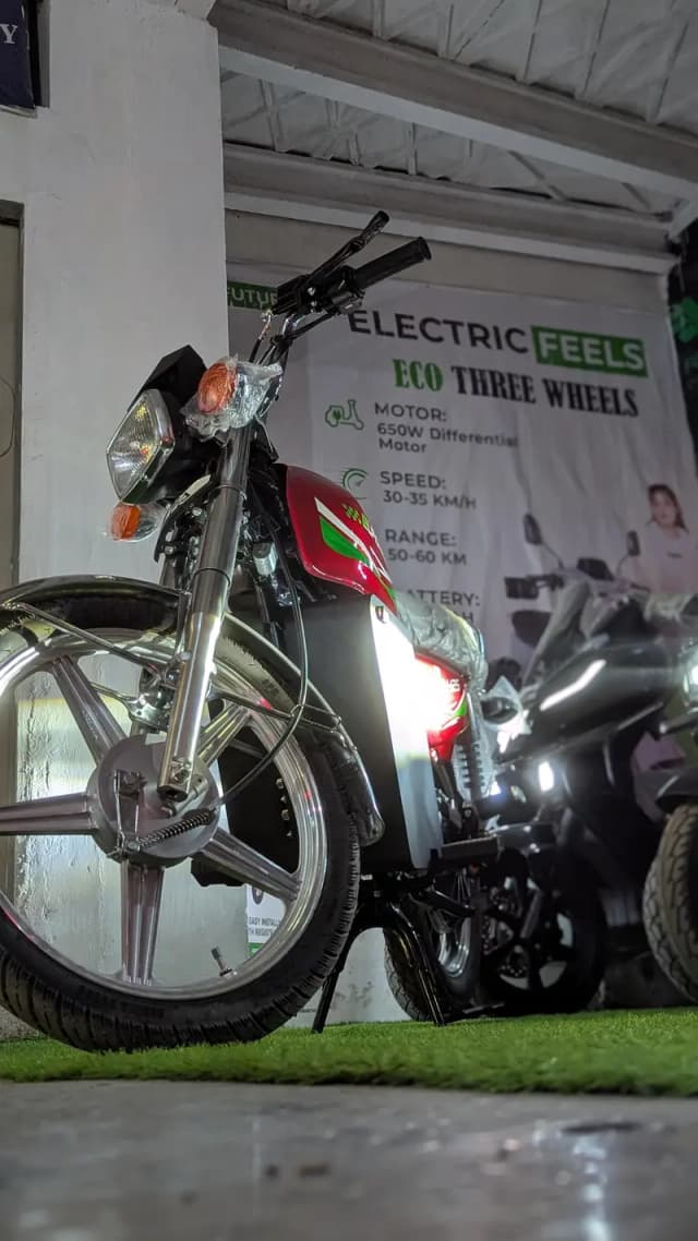 ELFA Electric Bicke Scooty Ramza YJ-FUTURE Revoo Evee