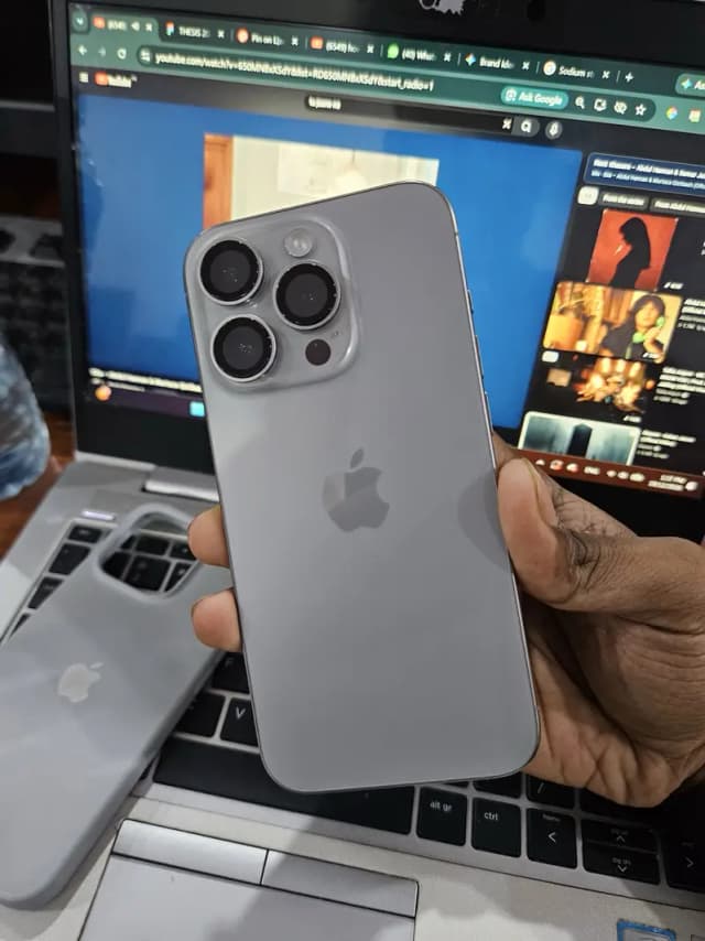 Apple iPhone 15 Pro