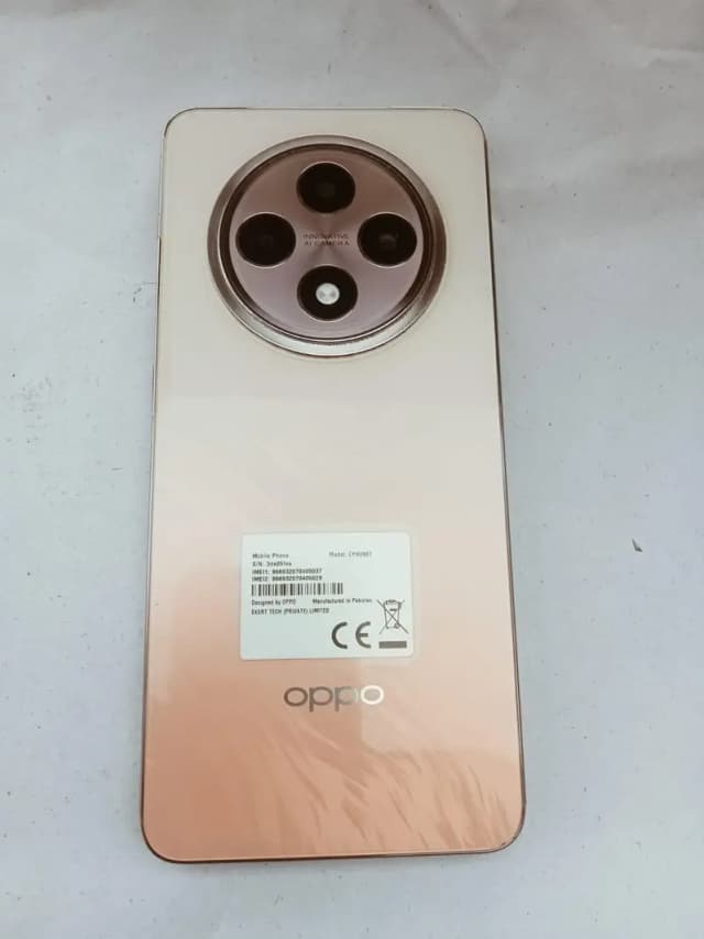 OPPO Reno12 F