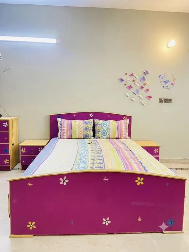 Pink Floral Wooden Bed Set + 2 Side Tables – Excellent Condition