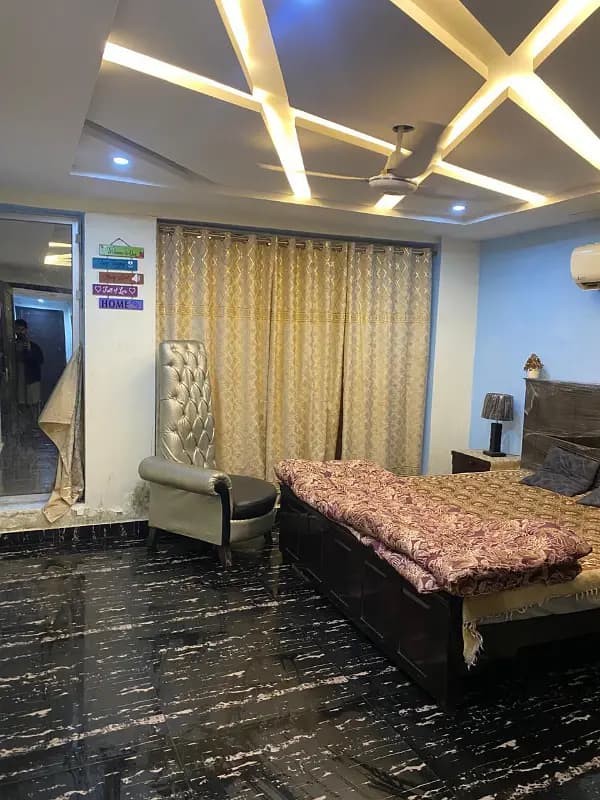1 BED FULL FURNISHED APERTMENT FOR RENT IN BAHRIA TOWN LAHORE