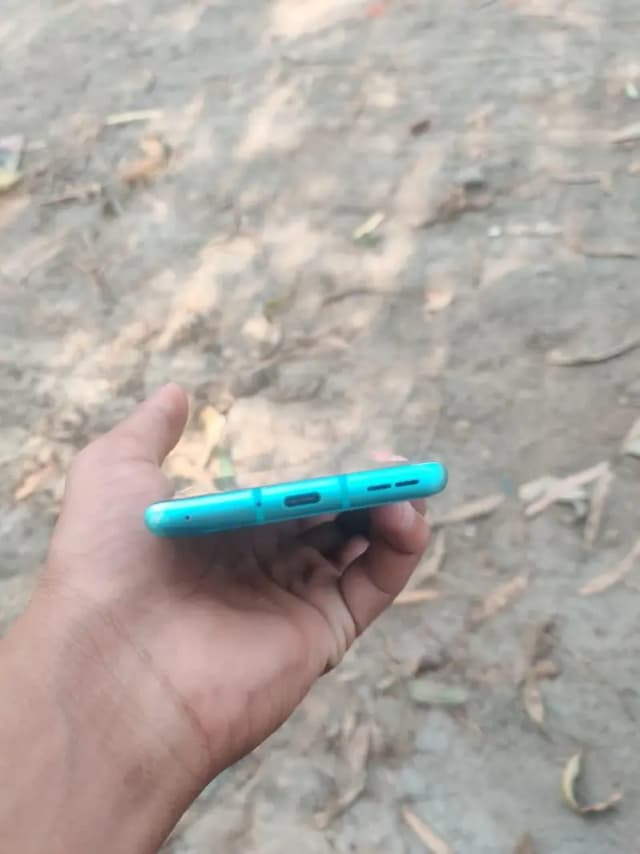 One Plus 8 8gb 128gb