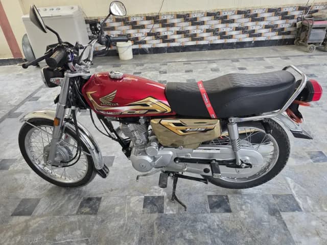 Honda CG 125 Special Gold Edition