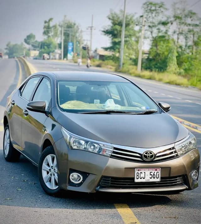 Toyota  Corolla Altis 1.8 2014 6Speed Manual