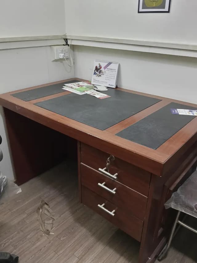 office table unsed for sale