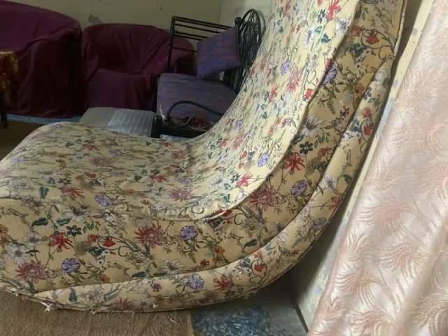 Floral single seater lounge chair/ Relaxer chair for sale