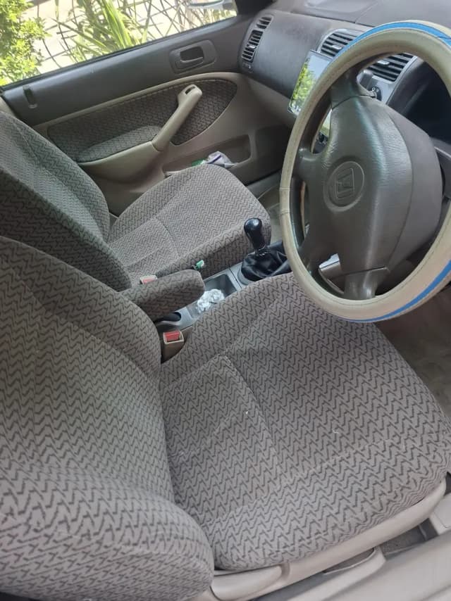Honda Civic EXi 2005