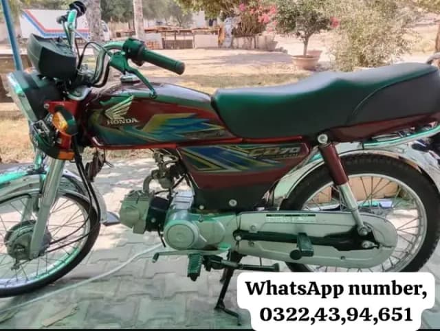 Honda CD 70 cc bike urgent for sale call WhatsApp