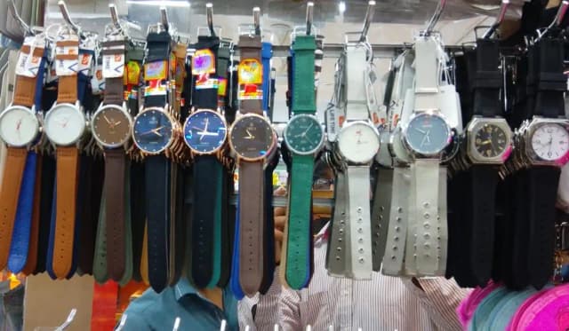men's women's kids watches  Delivery all Pakistan