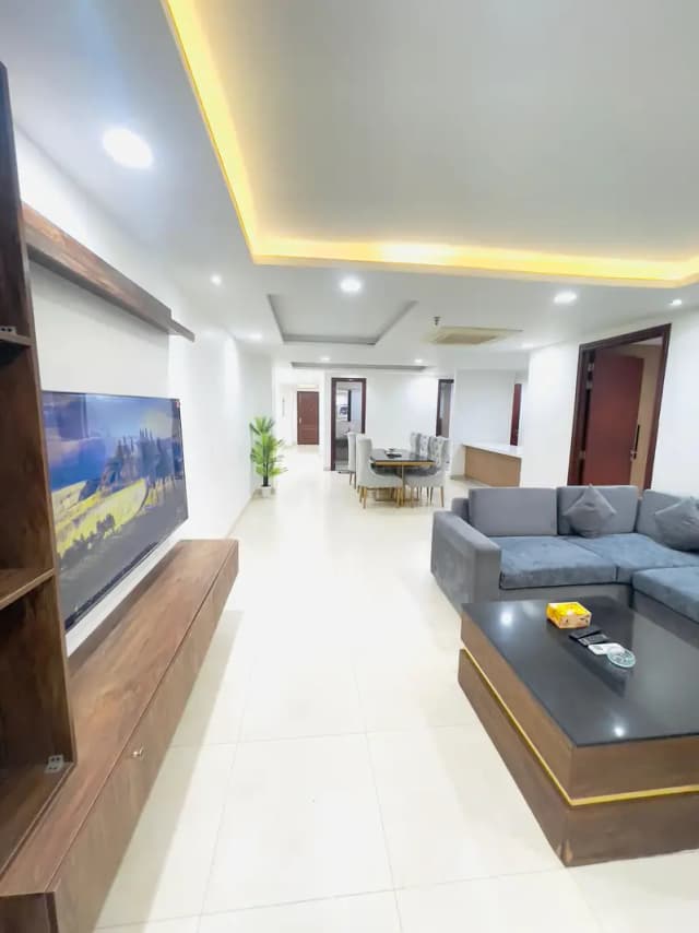 2 Bed Room Flat in Lahore DHA .