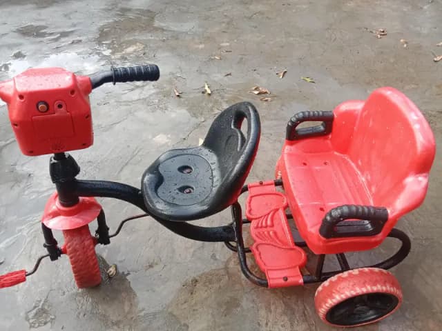 BABY CYCLE  V GOOD CONDITION