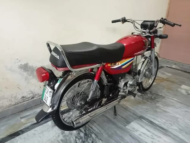 Honda CD 70 bike model 2015//WhatsApp number/03021347642