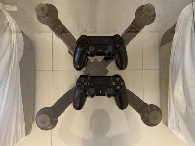 PS4 FAT 1TB + 2 Controllers + RDR2 & MotoGP 15 Games