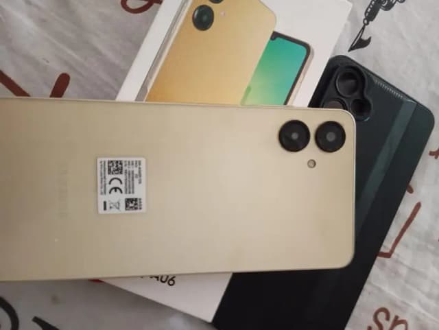 Samsung Mobile A06 10/10 4gb/64