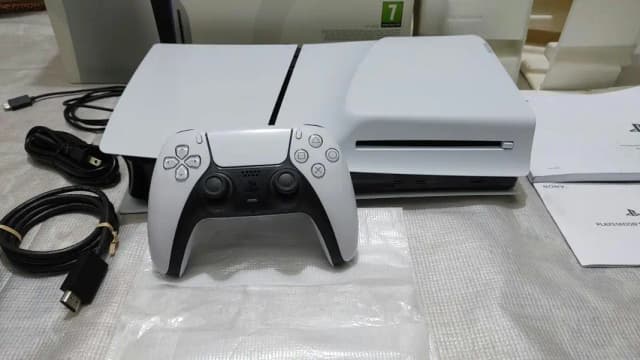 Sony playstation PS5 slim disc edition (2116)