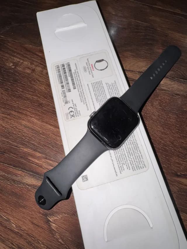 Apple Watch Series 6  44mm Original Box and Strap Included