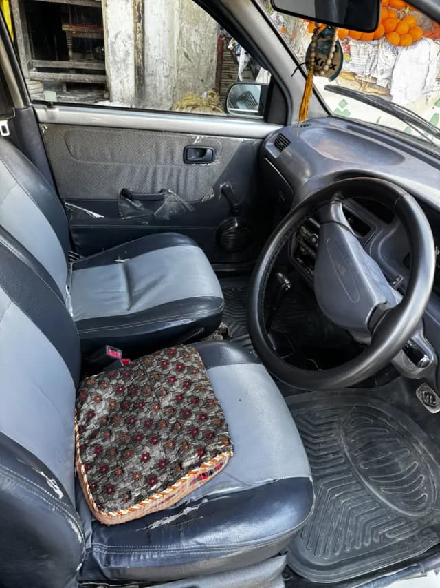 Daihatsu Cuore 2012