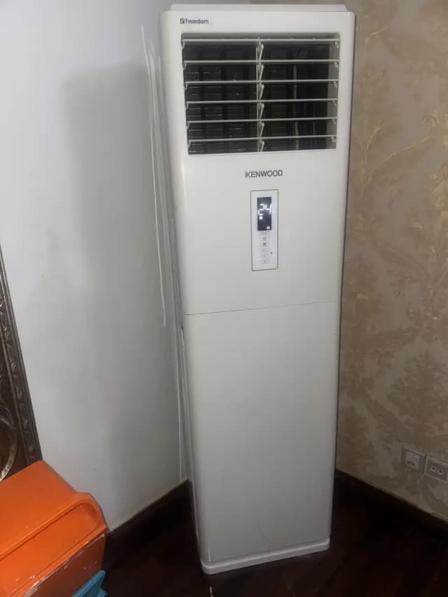 ac floor kenwood 2 ton