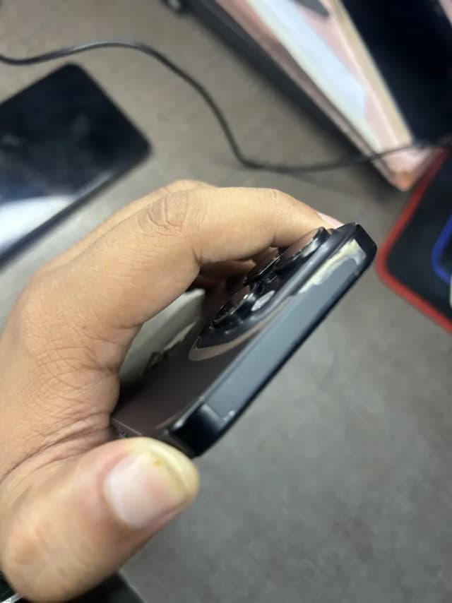 Apple iPhone 16 Pro